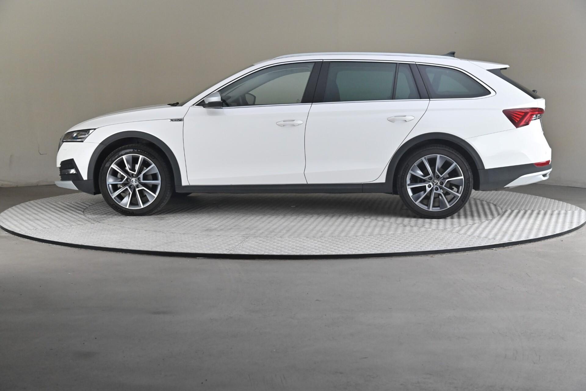 Skoda Octavia 2022, kuva 4/31