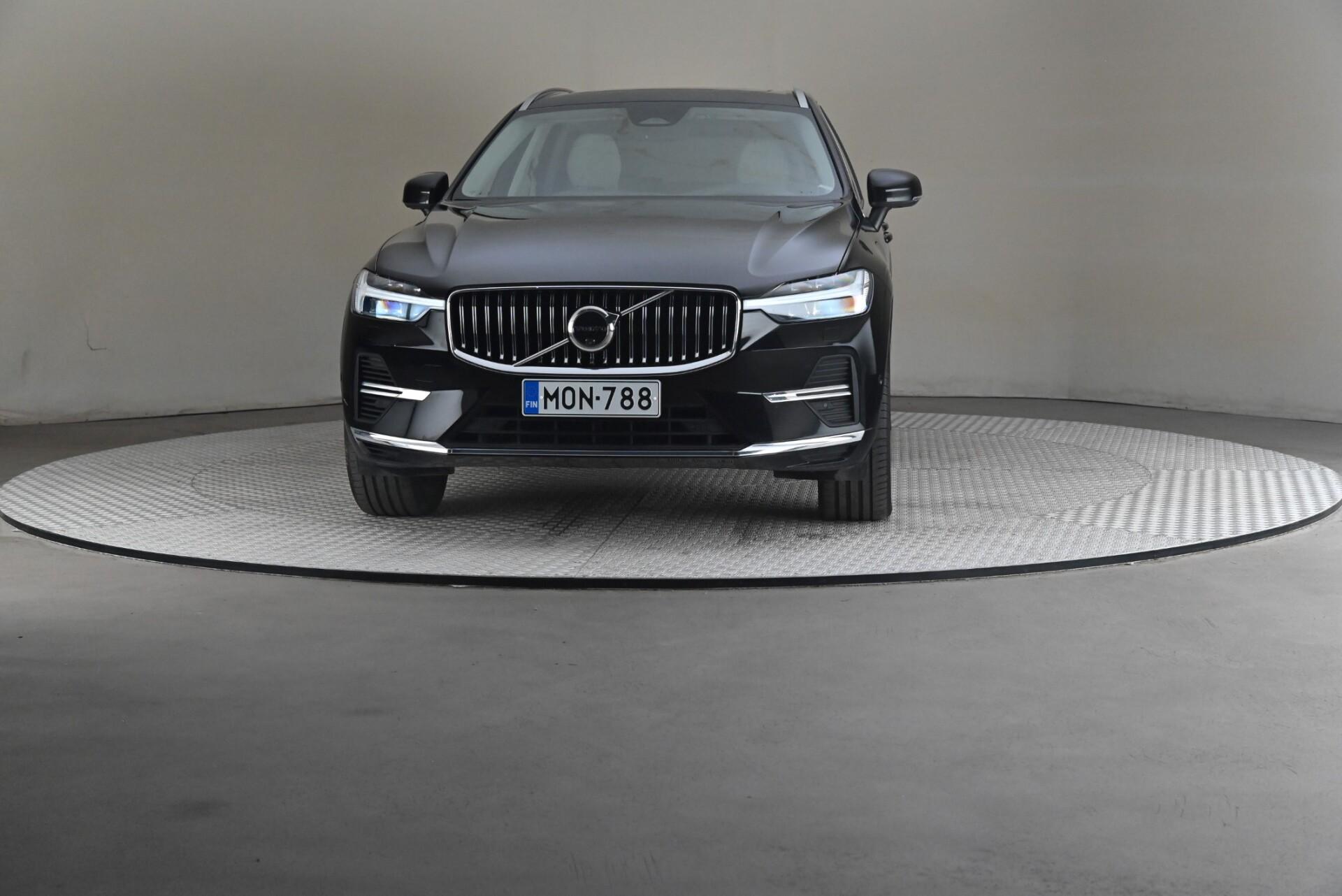 Volvo XC60 2022, photo 3/33