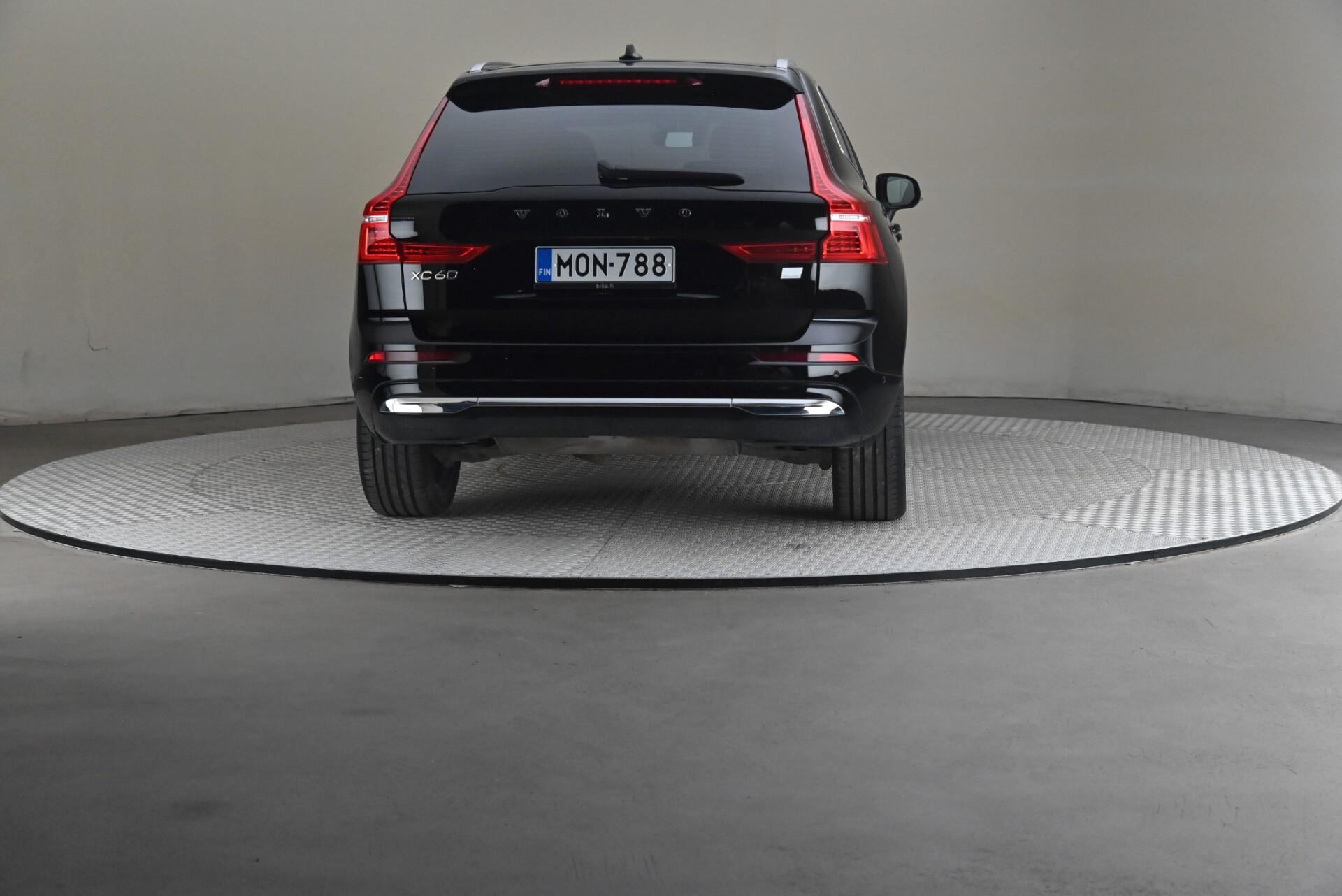 Volvo XC60 2022, photo 5/33