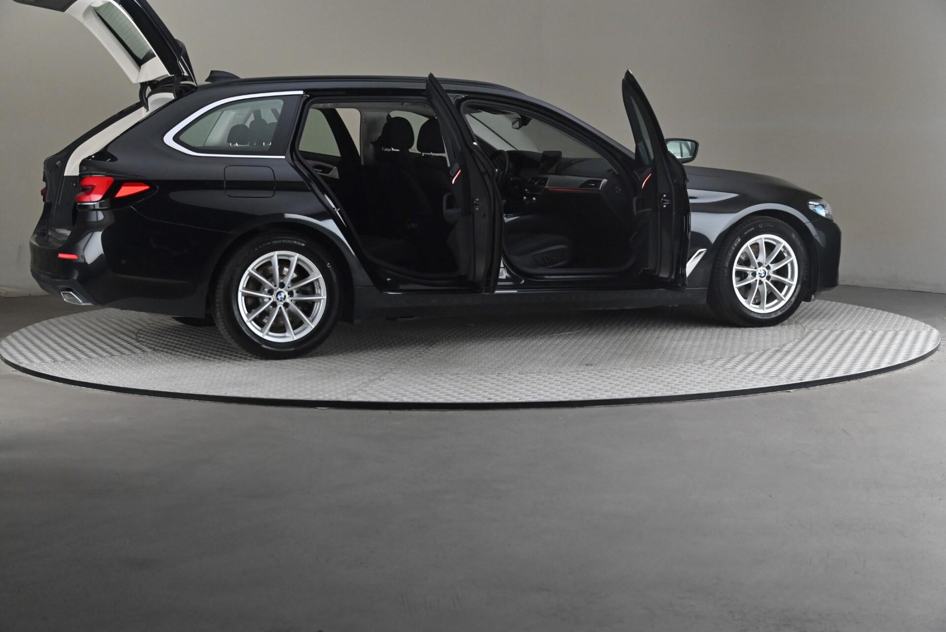 BMW 520 G31 Touring 520i A MHEV 2021, kuva 6/29