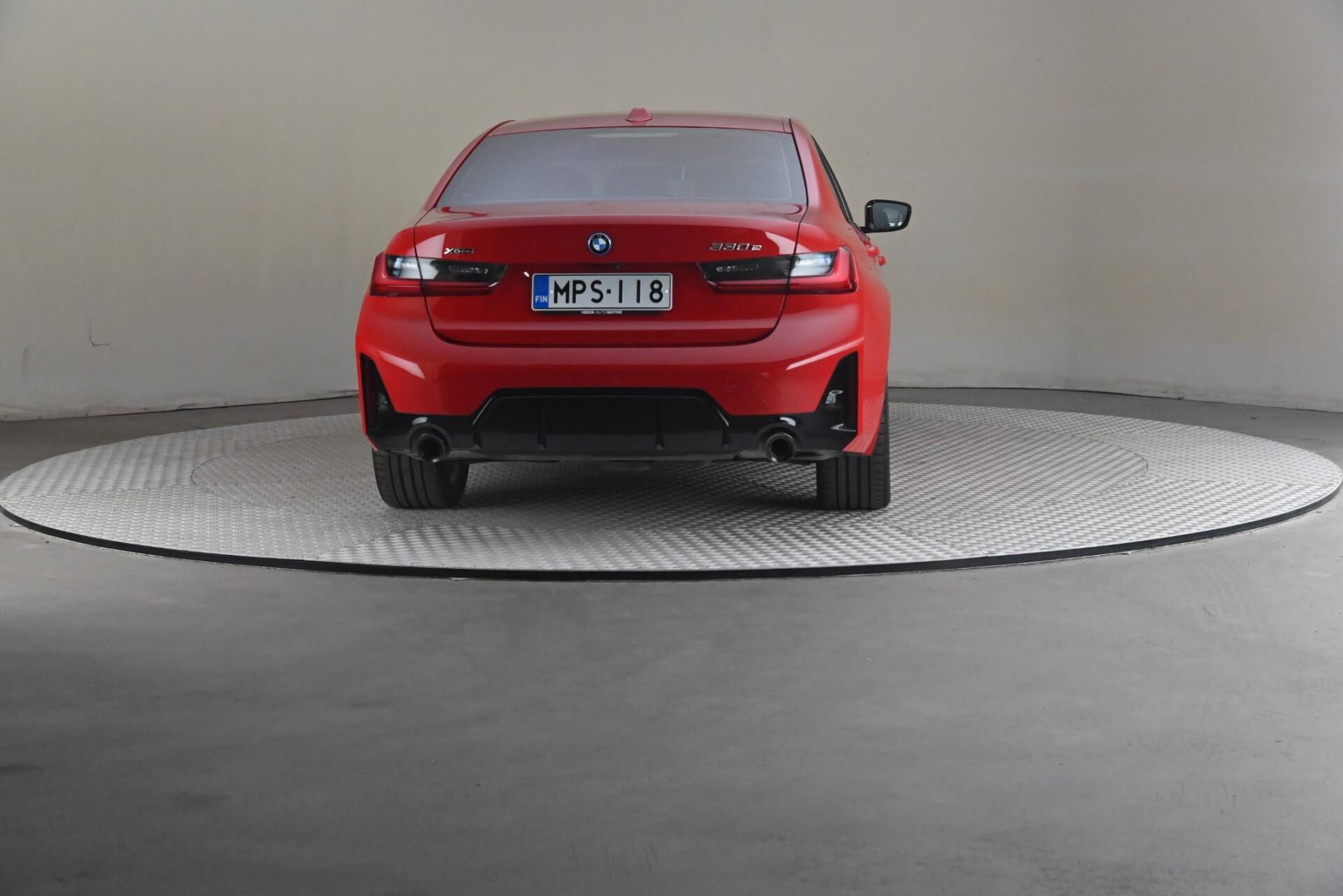 BMW 330 2024, kuva 5/29