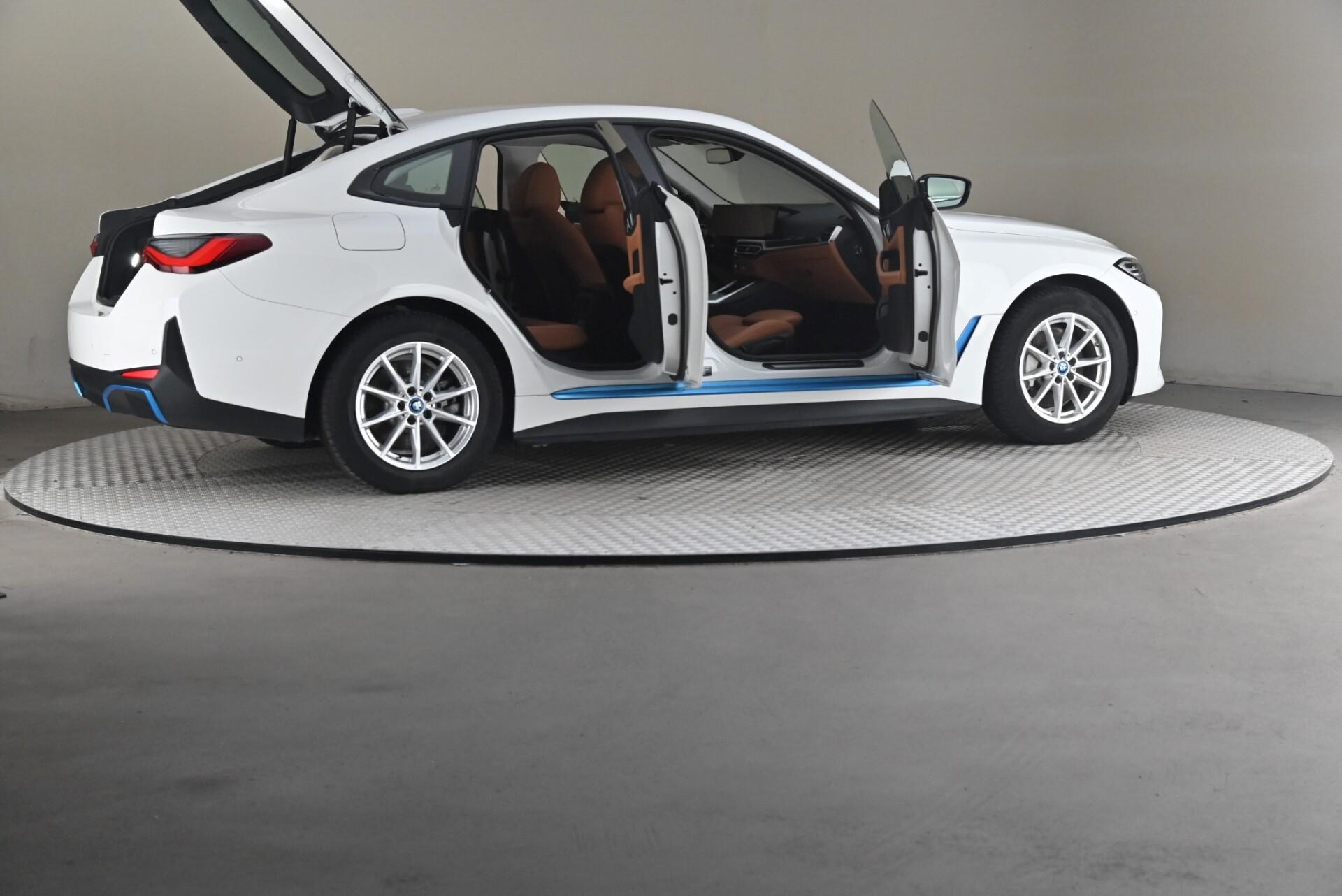 BMW i4 eDrive40 2023, kuva 6/31