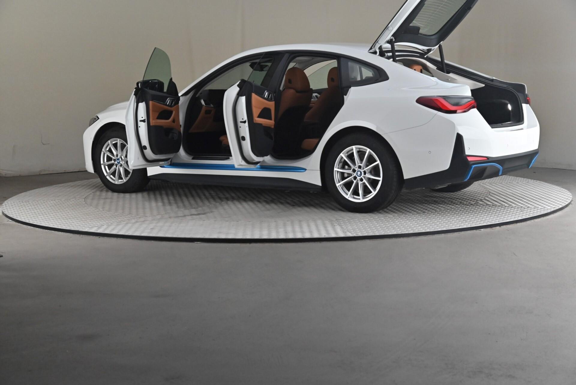 BMW i4 eDrive40 2023, kuva 7/31