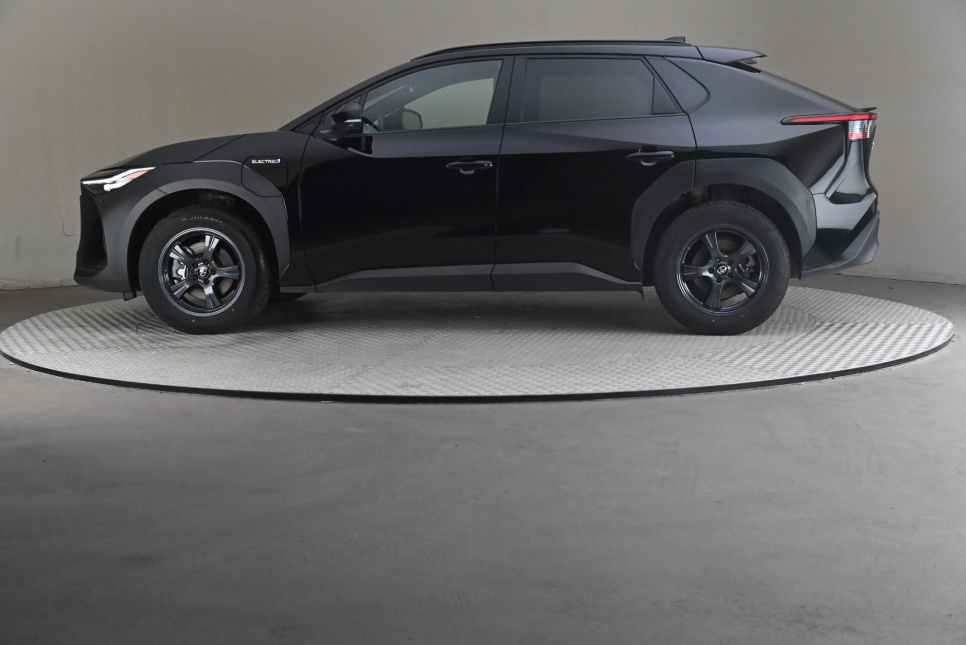 Toyota bZ4X Launch Edition 2023, kuva 4/32
