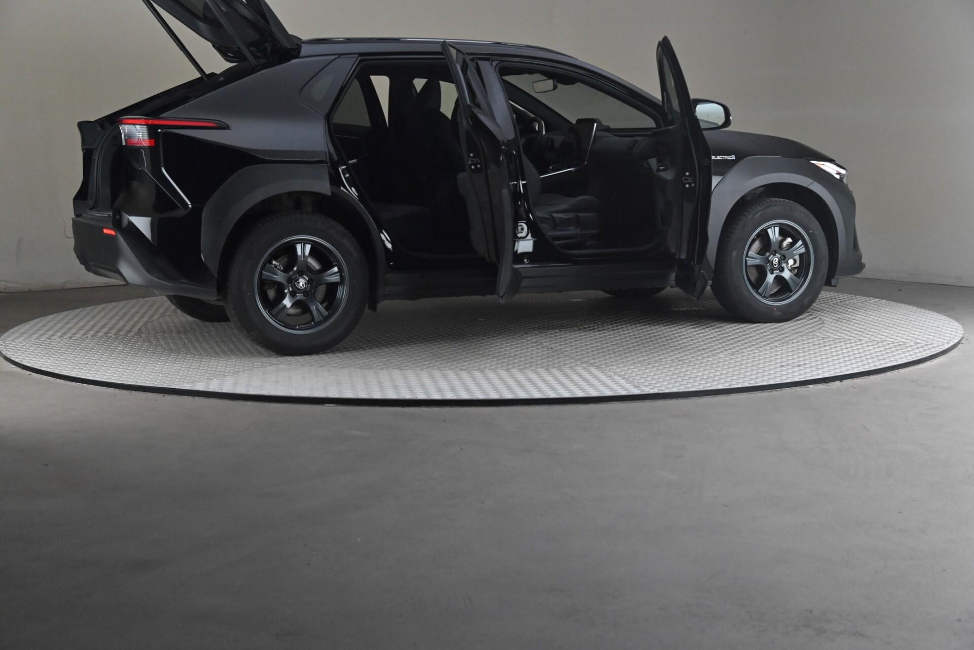 Toyota bZ4X Launch Edition 2023, kuva 6/32