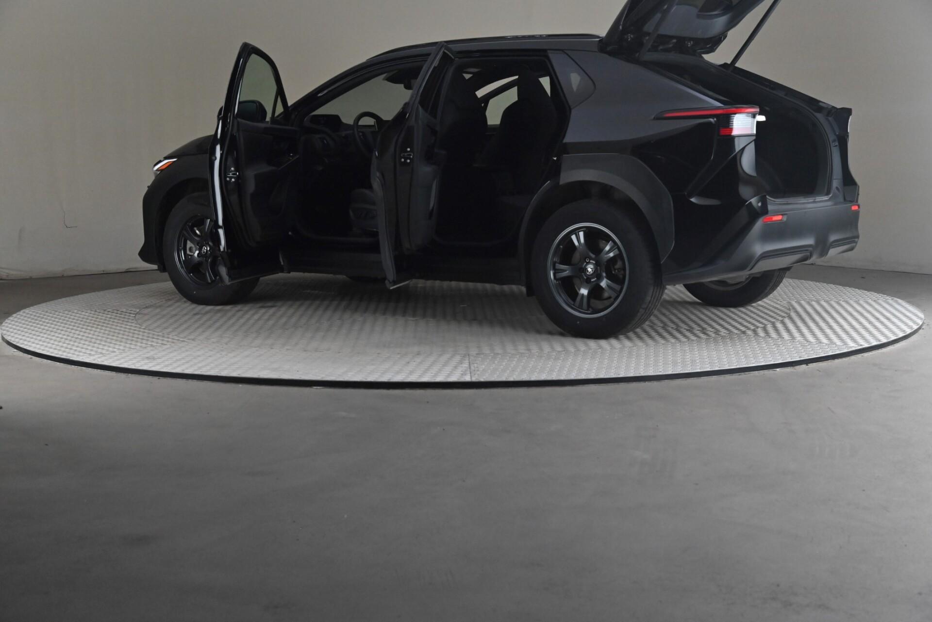 Toyota bZ4X Launch Edition 2023, kuva 7/32
