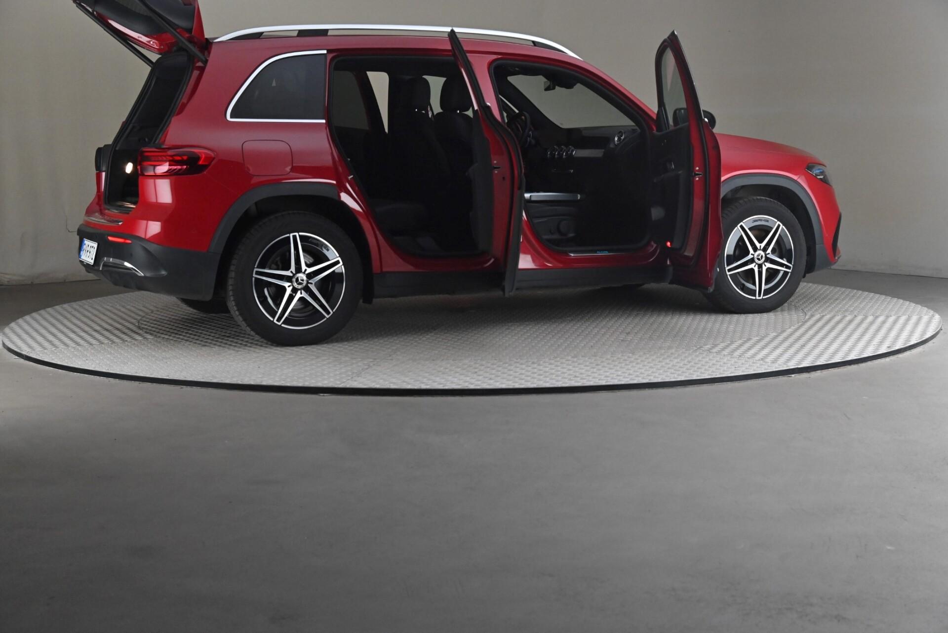 Mercedes-Benz EQB 350 4MATIC AMG Line 2024, photo 6/31