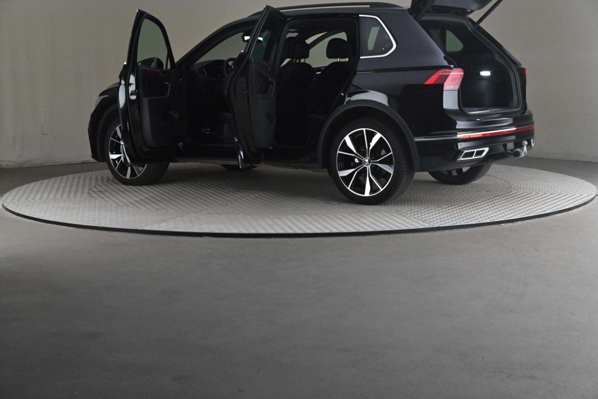 Volkswagen Tiguan 2023, photo 7/32