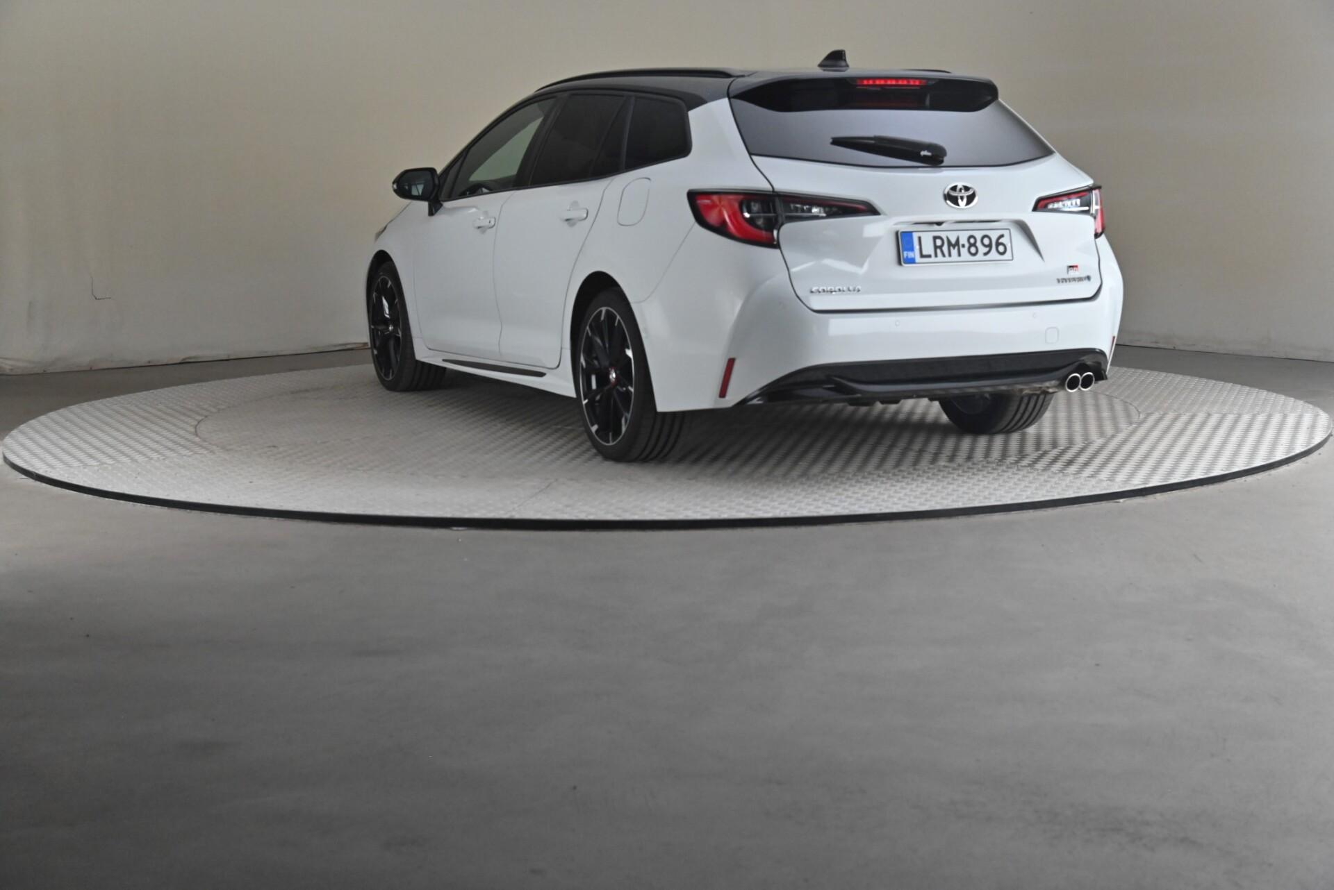 Toyota Corolla 2022, photo 2/29