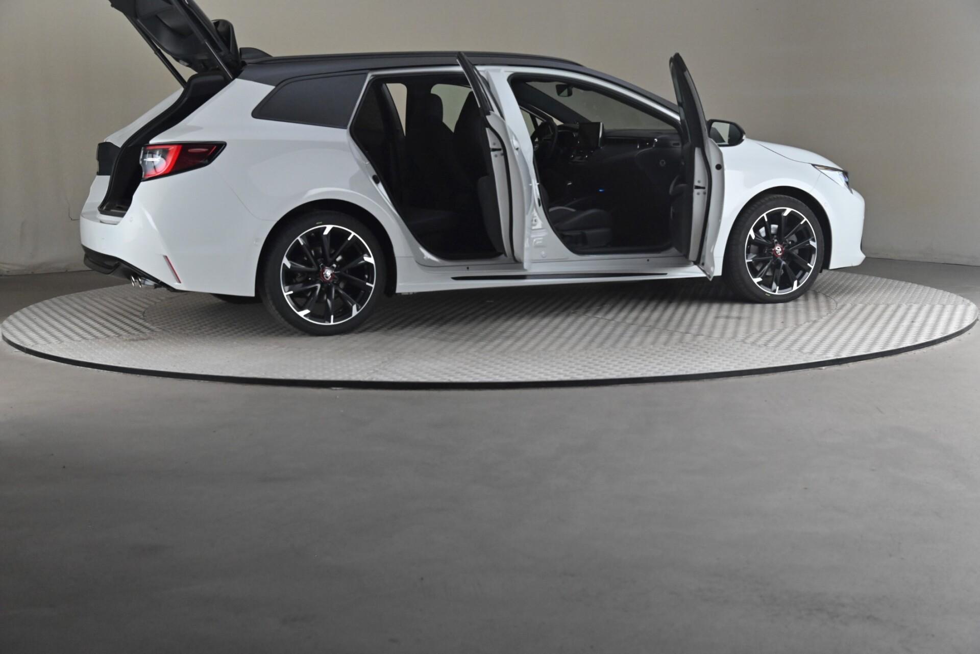 Toyota Corolla 2022, photo 6/29