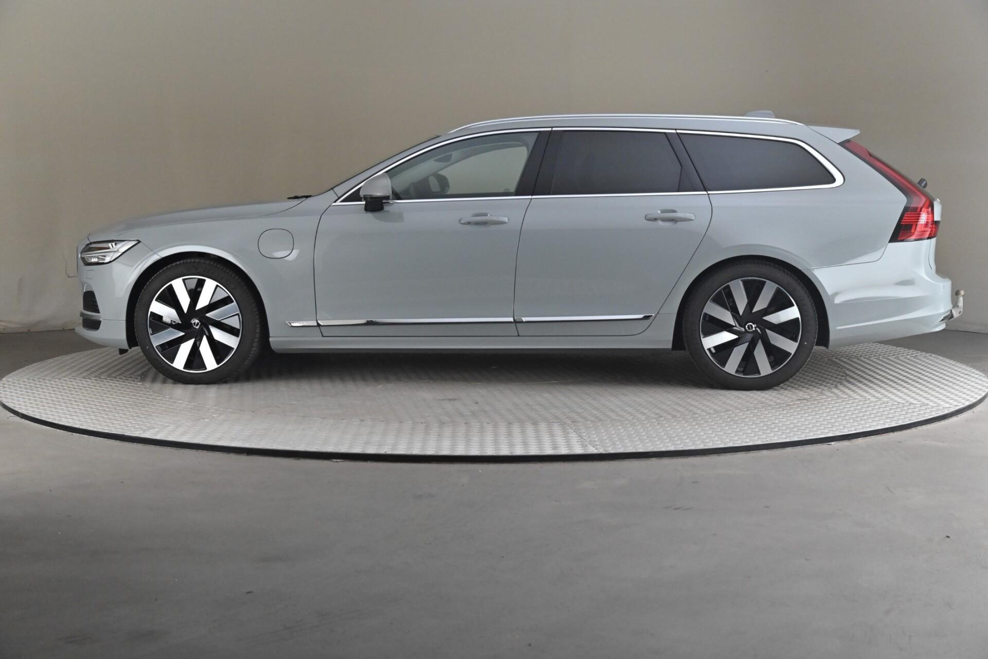 Volvo V90 2024, kuva 4/31