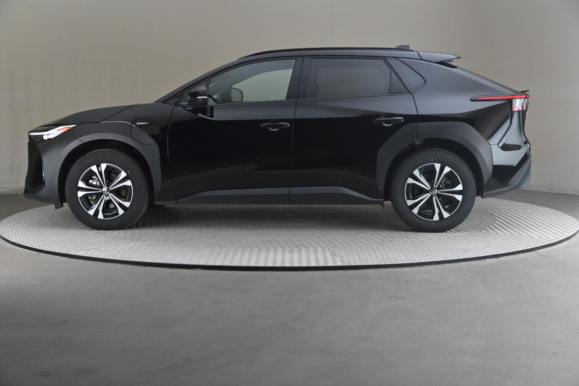 Toyota bZ4X Style Edition 2024, photo 4/32