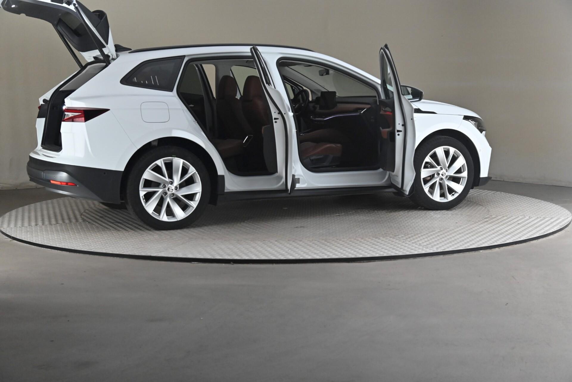 Skoda Enyaq 60 iV 2022, photo 6/31