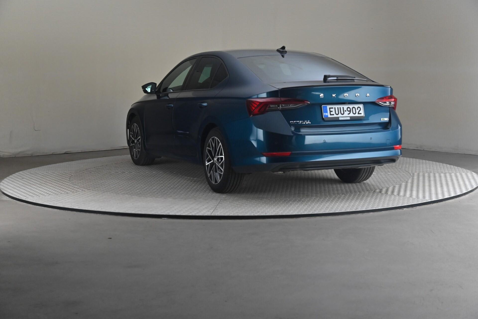 Skoda Octavia 2023, kuva 2/28