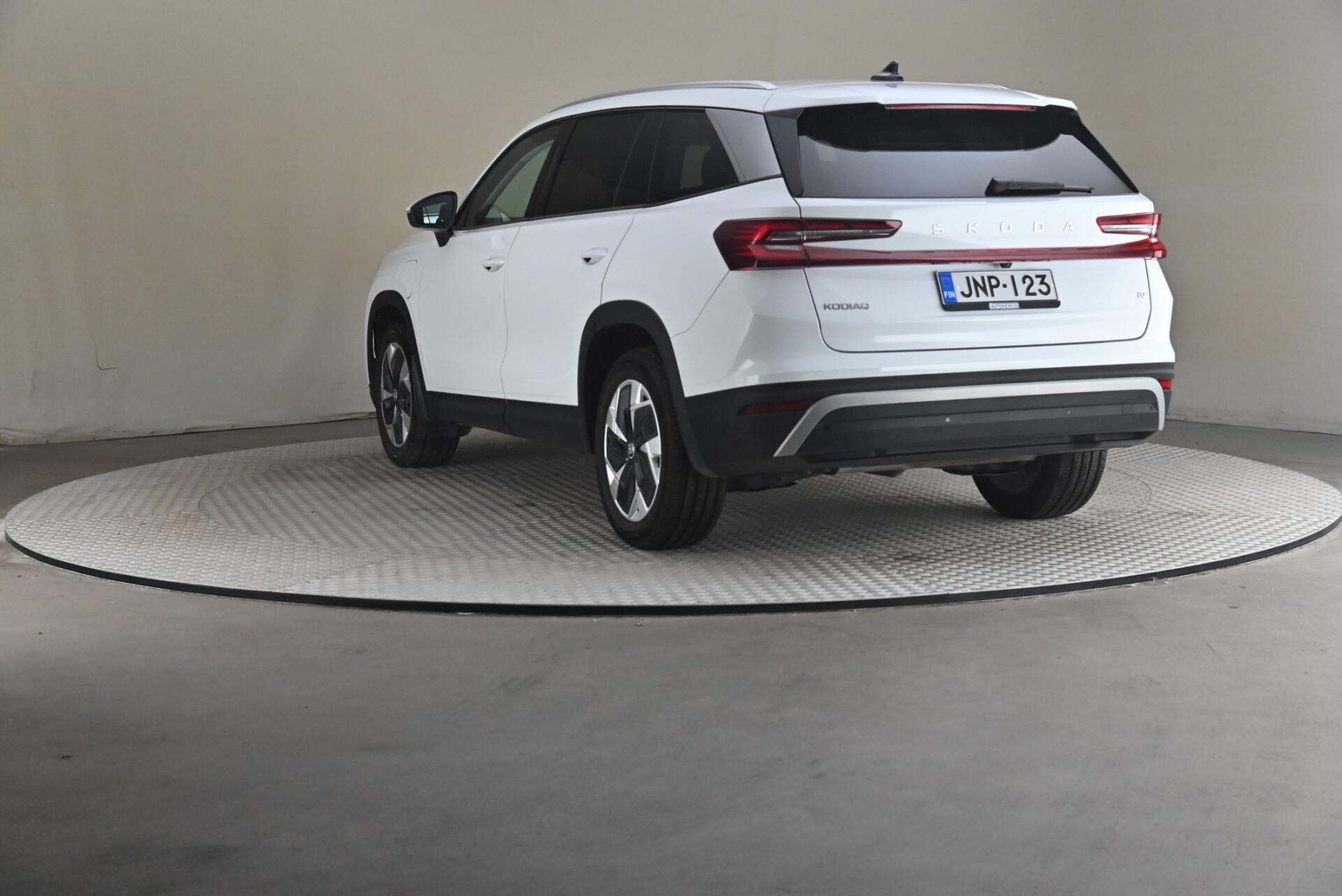 Skoda Kodiaq 2024, photo 2/31
