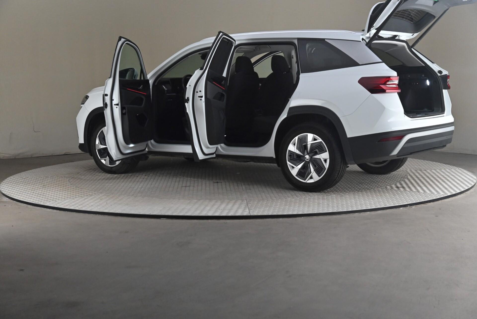 Skoda Kodiaq 2024, photo 7/31