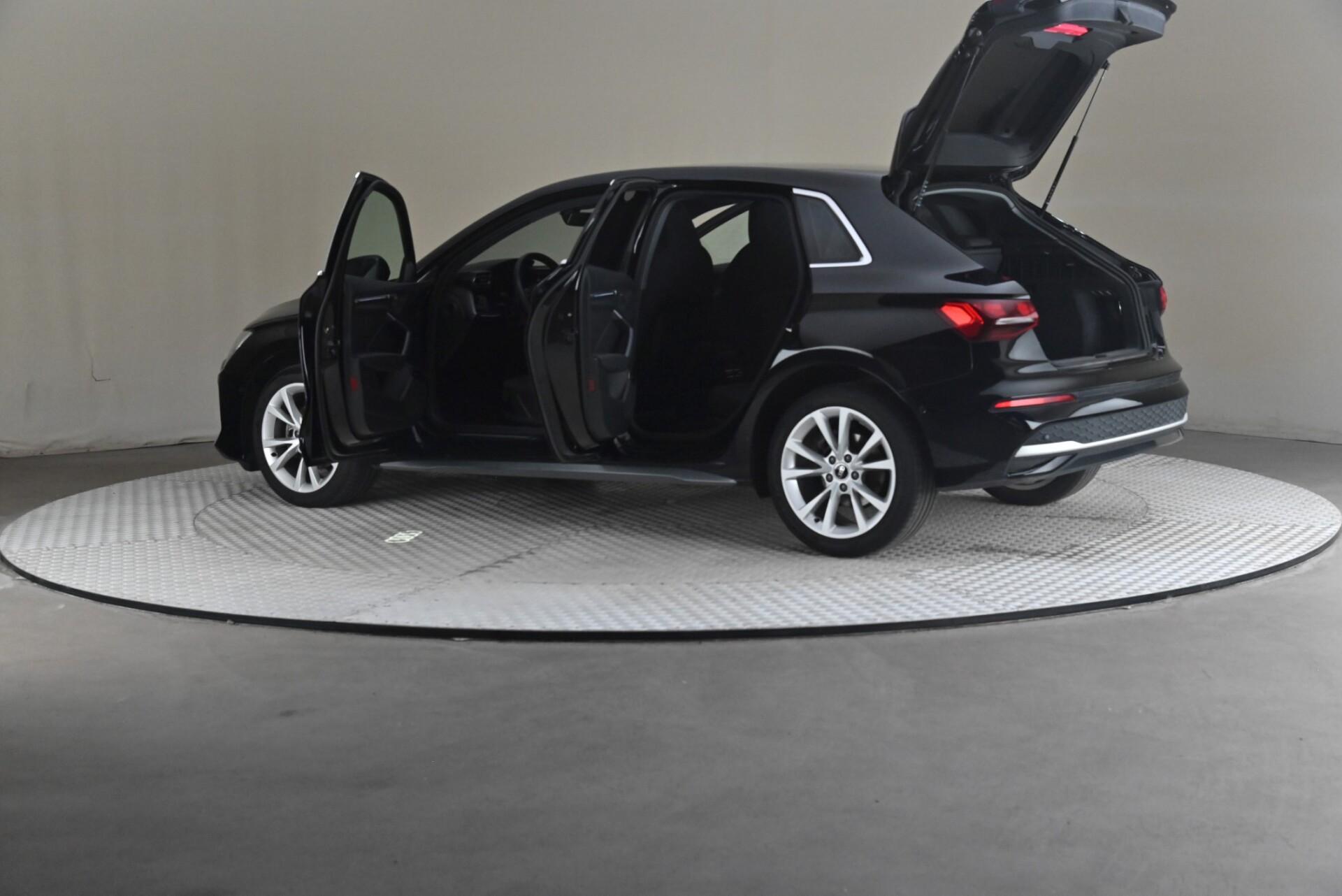 Audi A3 Sportback 30 TFSI 2024, photo 7/26