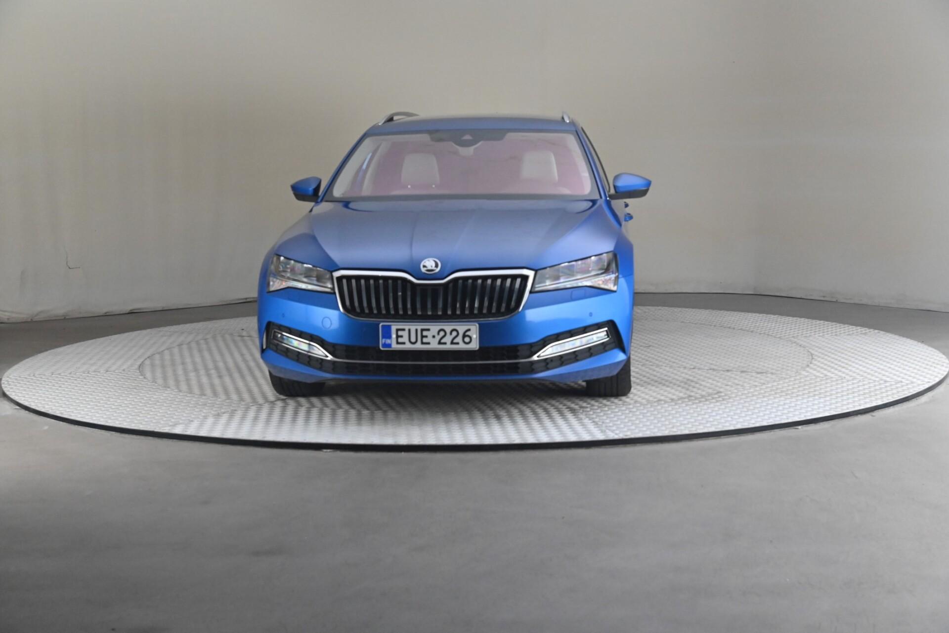 Skoda Superb 2022, kuva 3/31