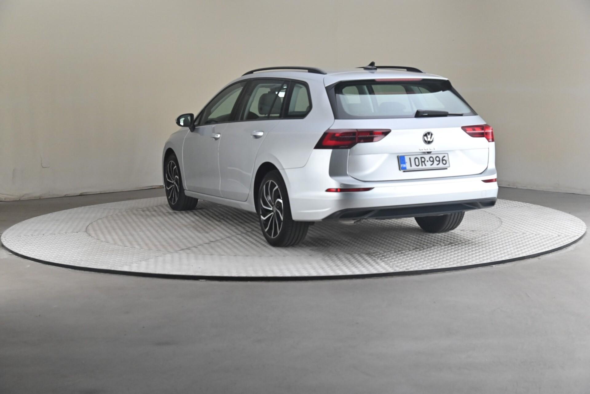 Volkswagen Golf Variant 1,5 TSI 96 kW 2022, photo 2/27