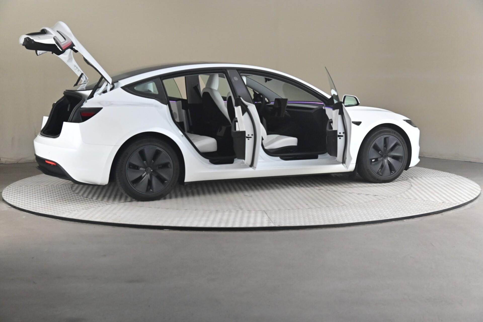 Tesla Model 3 Long Range AWD 2024, photo 6/30