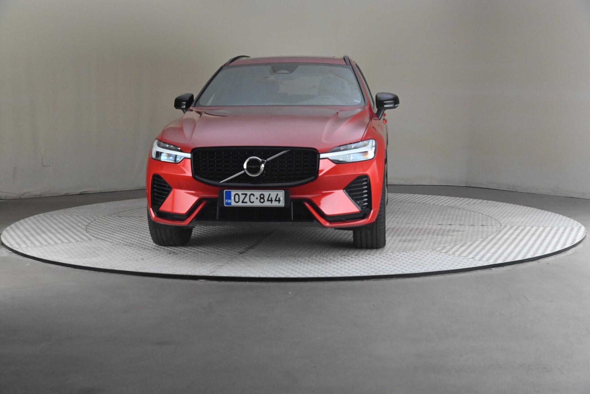 Volvo XC60 2022, photo 3/32