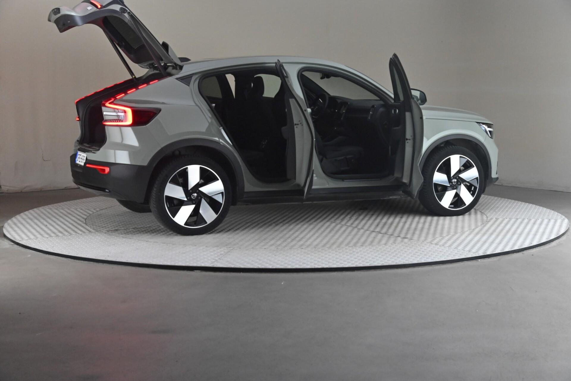 Volvo C40 Recharge Twin Plus 2022, photo 6/36