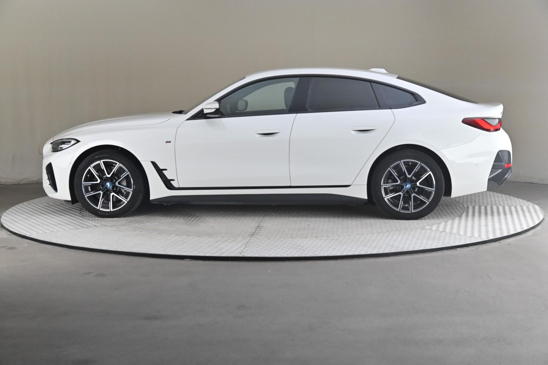BMW i4 eDrive40 Charged 2023, photo 4/30