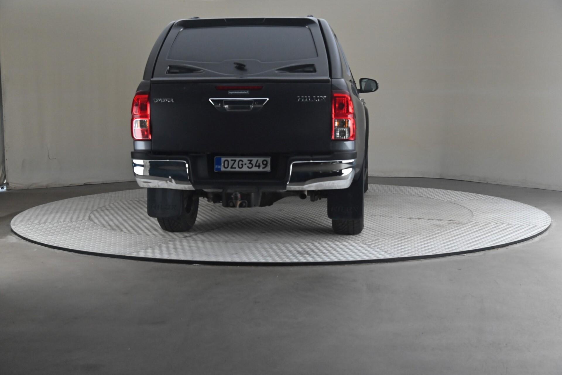 Toyota Hilux 2021, kuva 5/28