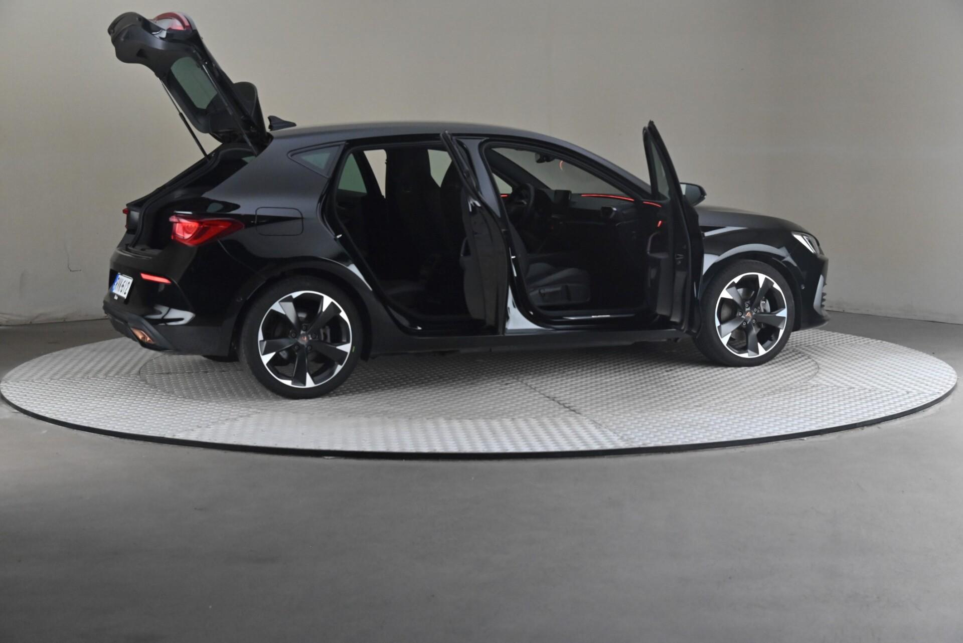 Cupra Leon 1.4 PHEV 150 kW e-HYBRID DSG 2023, photo 6/31