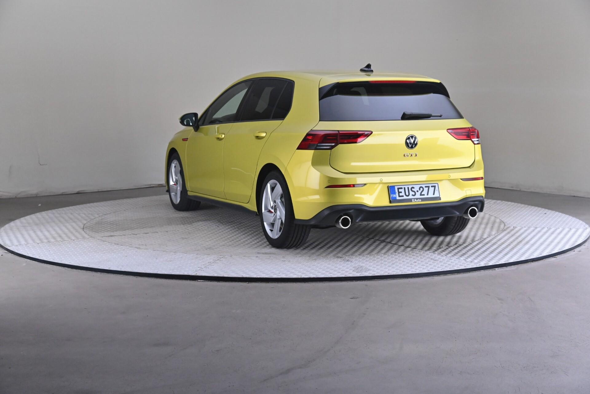 Volkswagen Golf GTI 2,0 TSI 180 kW DSG 2023, kuva 2/30