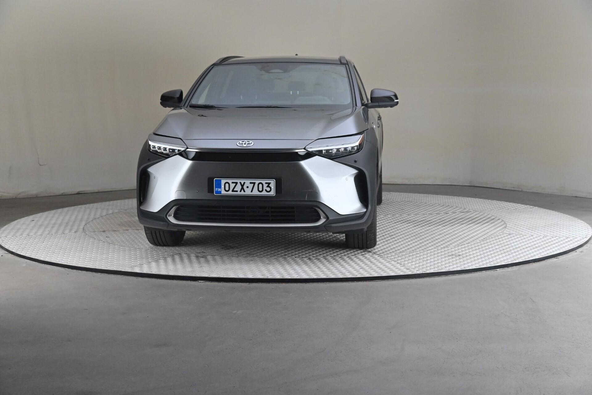 Toyota bZ4X Premium AWD 2023, kuva 3/37