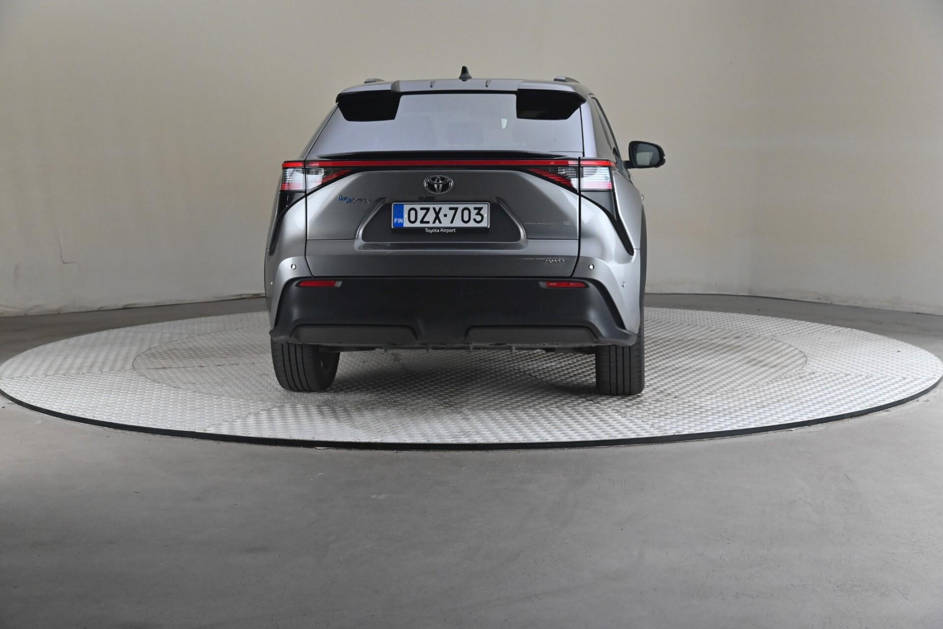 Toyota bZ4X Premium AWD 2023, kuva 5/37
