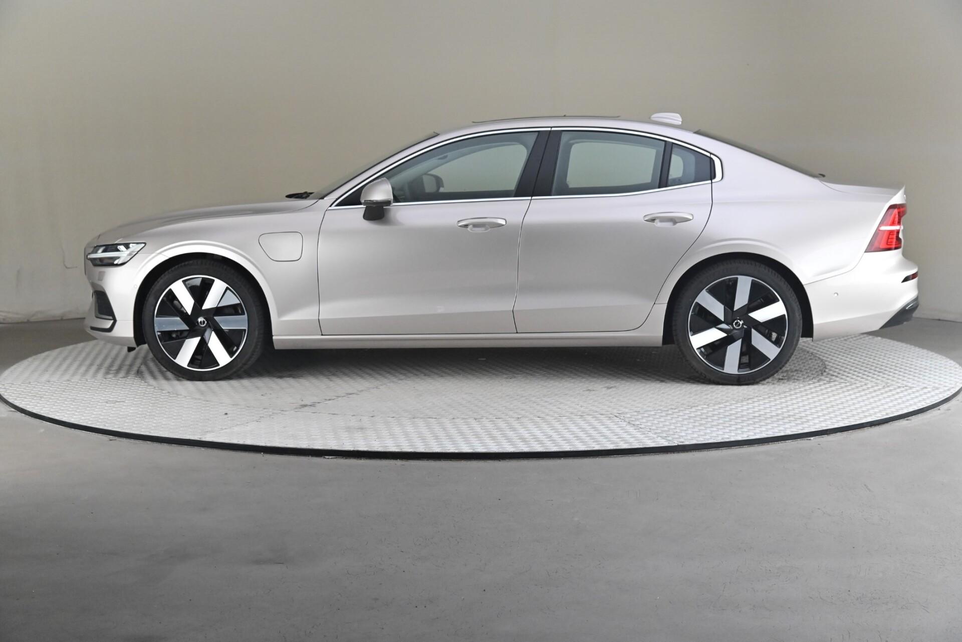 Volvo S60 2025, kuva 4/31