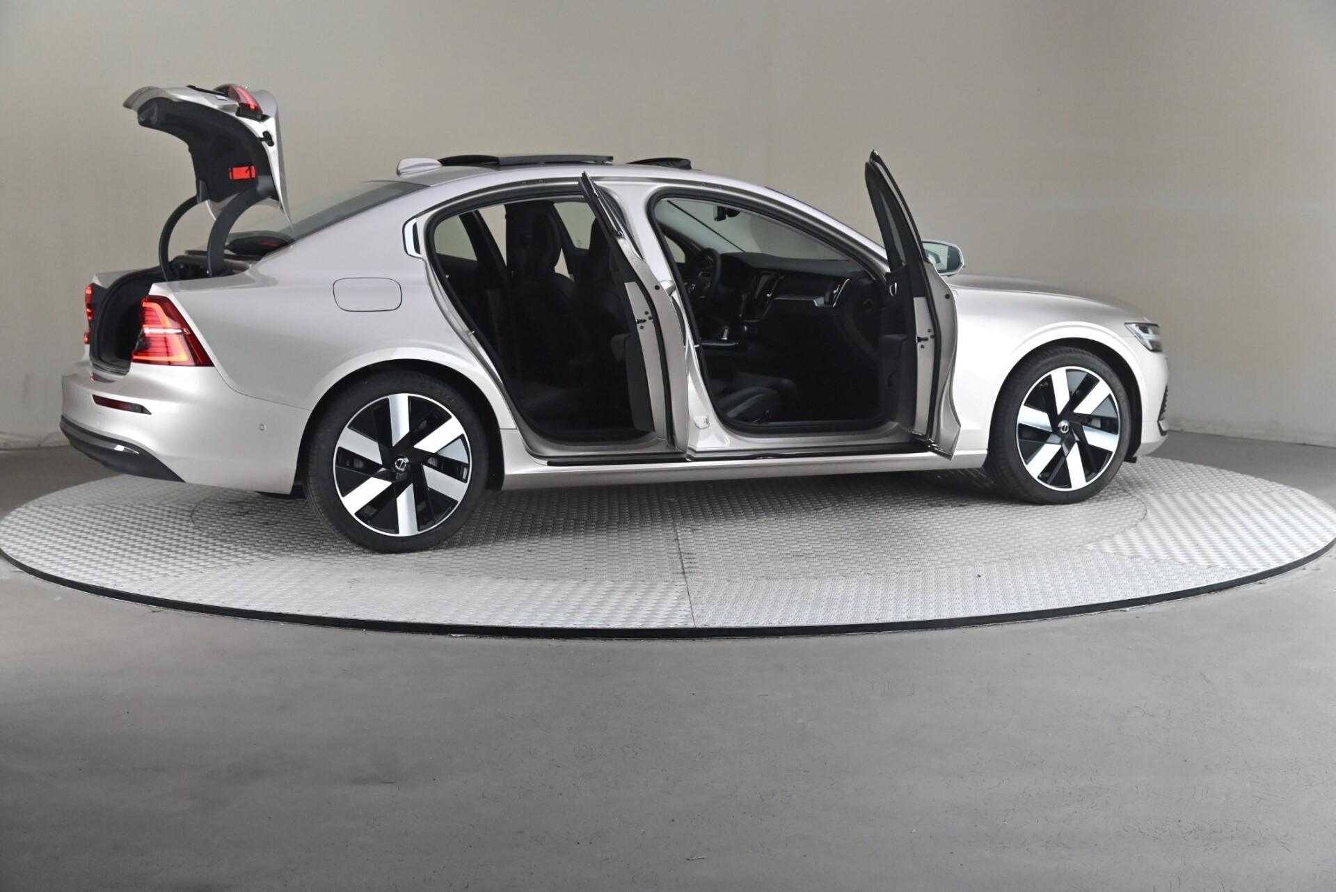 Volvo S60 2025, kuva 6/31