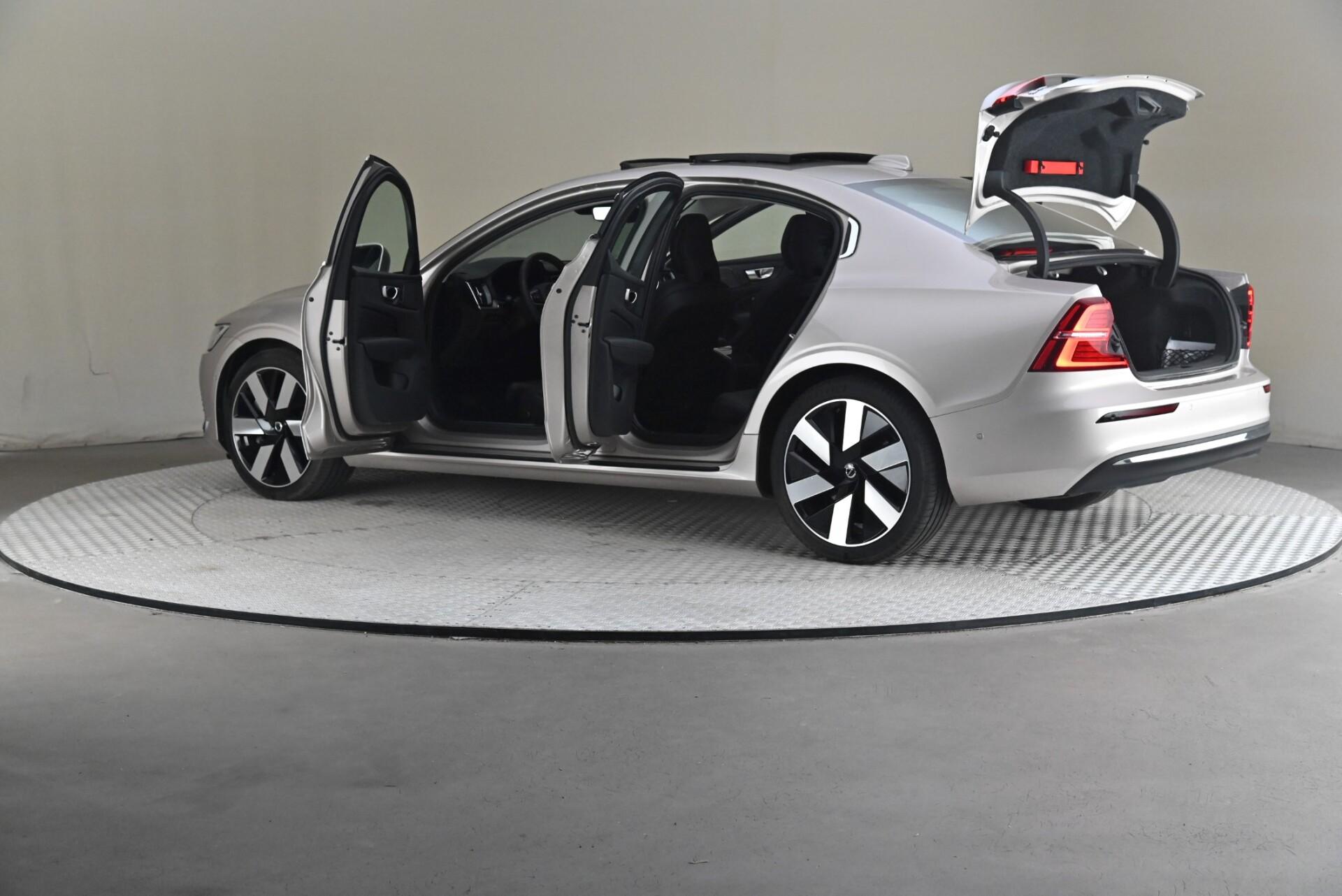 Volvo S60 2025, kuva 7/31