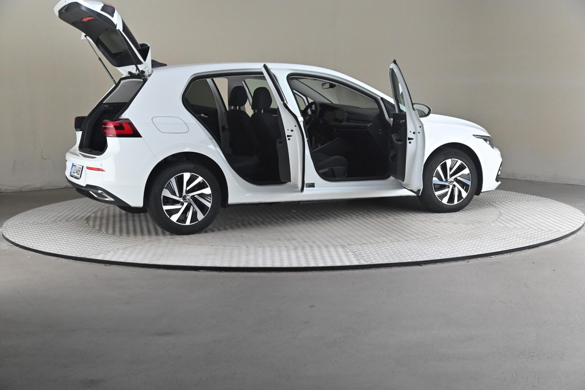 Volkswagen Golf 2022, kuva 6/31