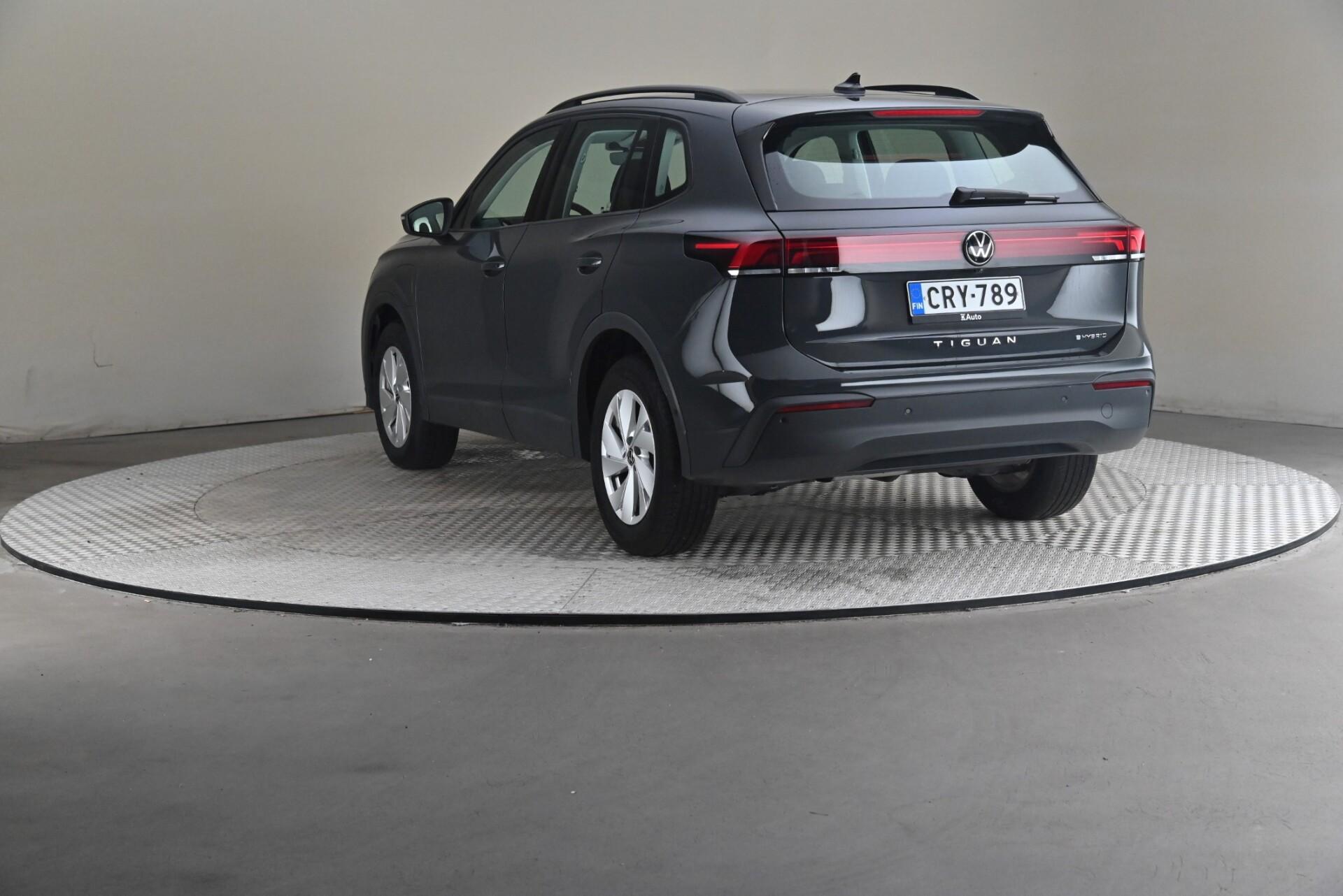 Volkswagen Tiguan 2024, photo 2/29
