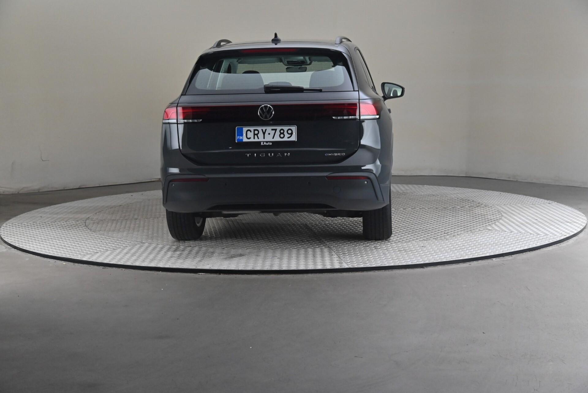 Volkswagen Tiguan 2024, photo 5/29