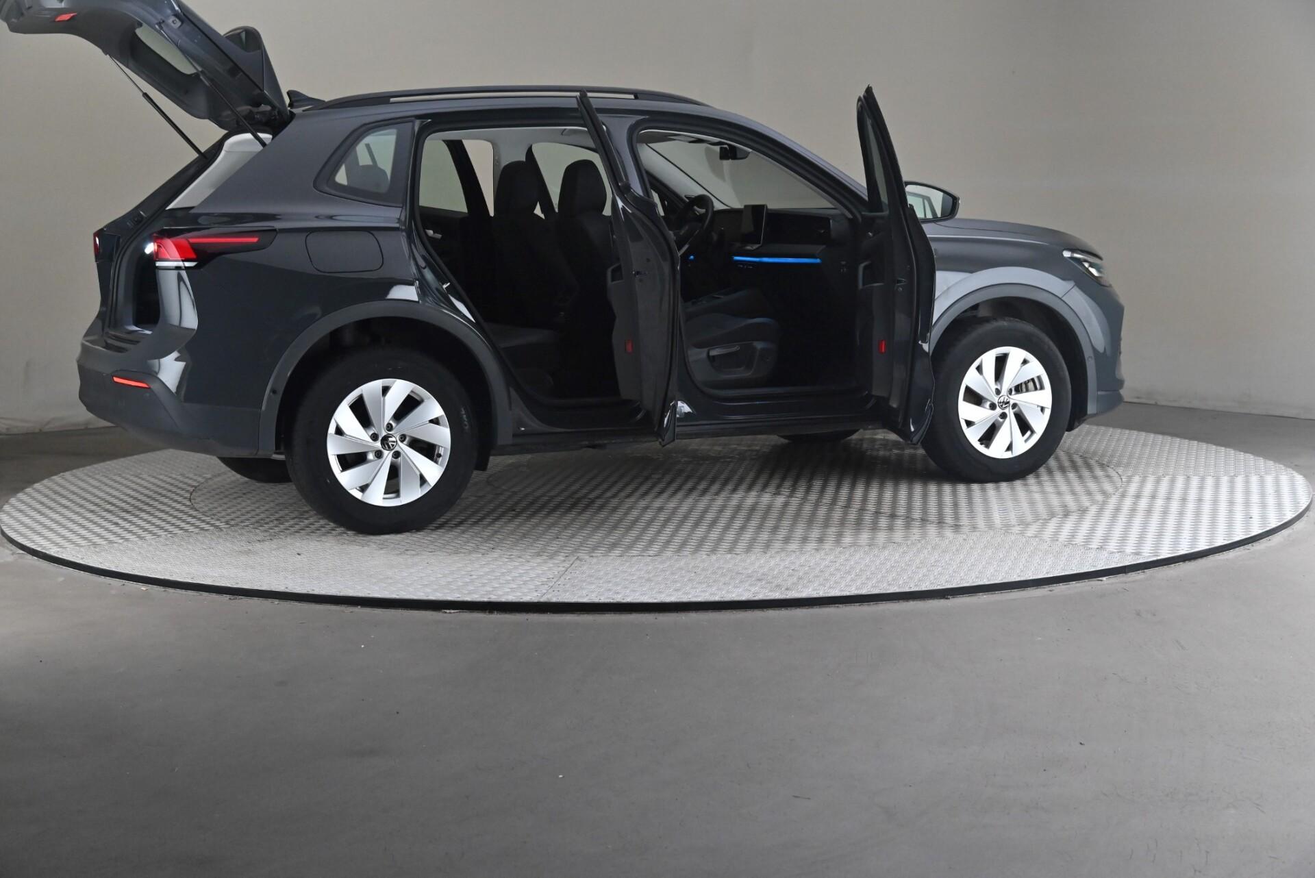 Volkswagen Tiguan 2024, photo 6/29