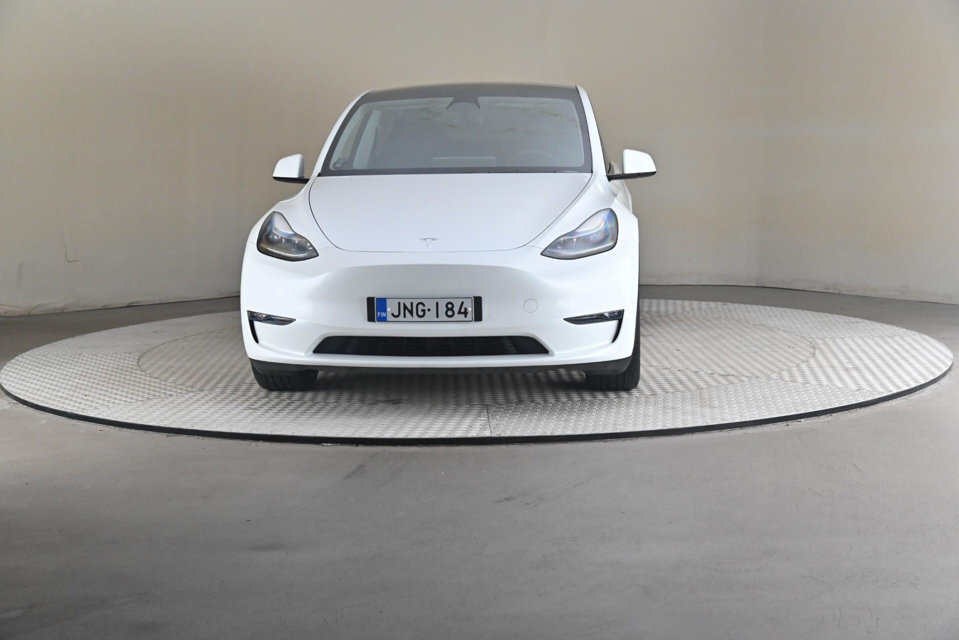 Tesla Model Y Performance AWD 2023, photo 3/31