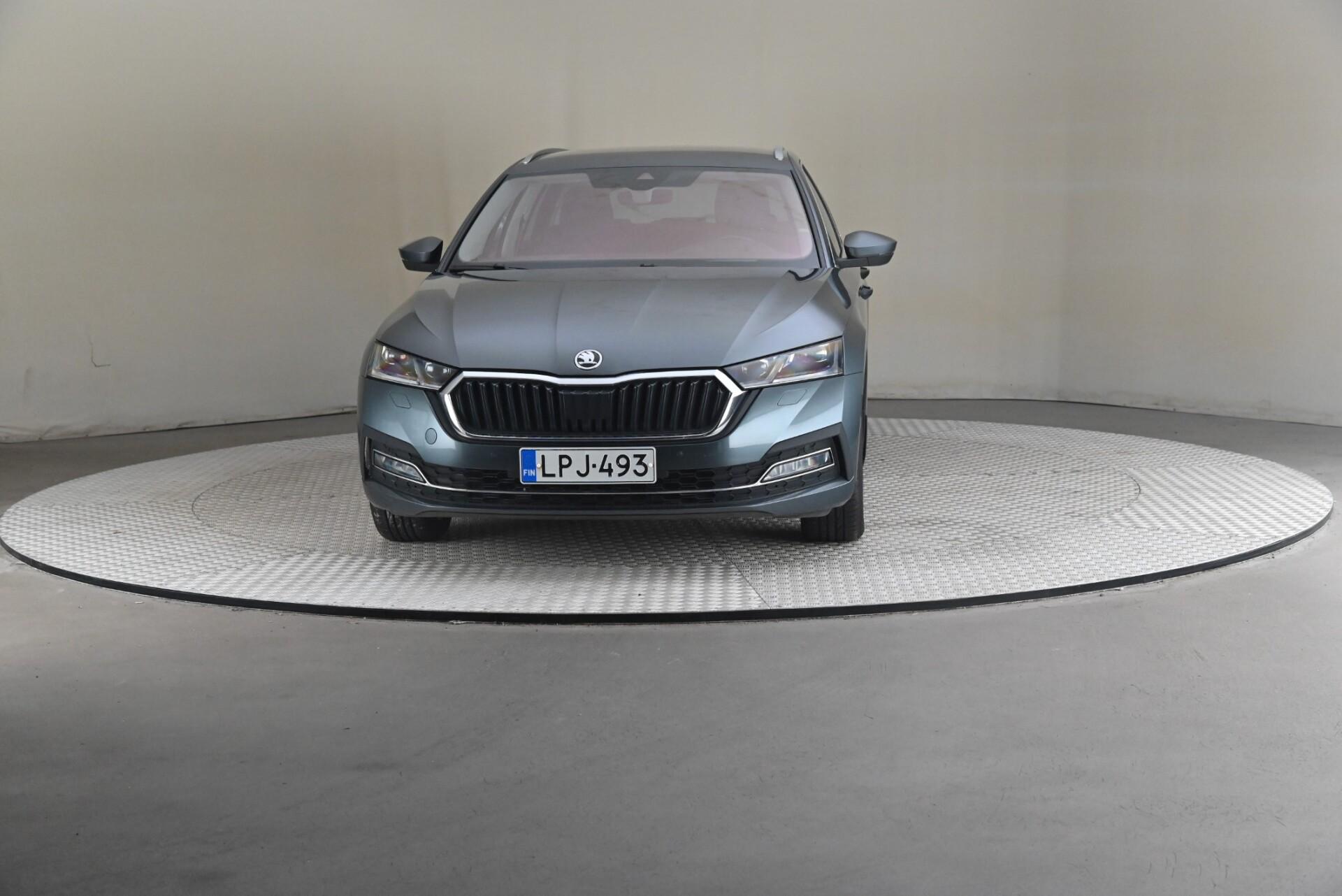 Skoda Octavia 2021, kuva 3/31