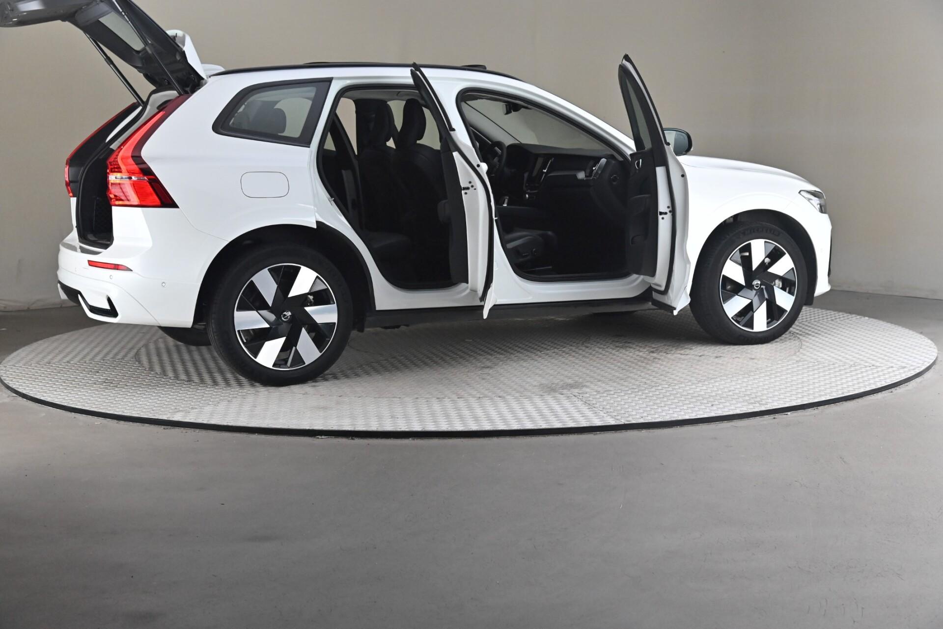 Volvo XC60 2023, kuva 6/31