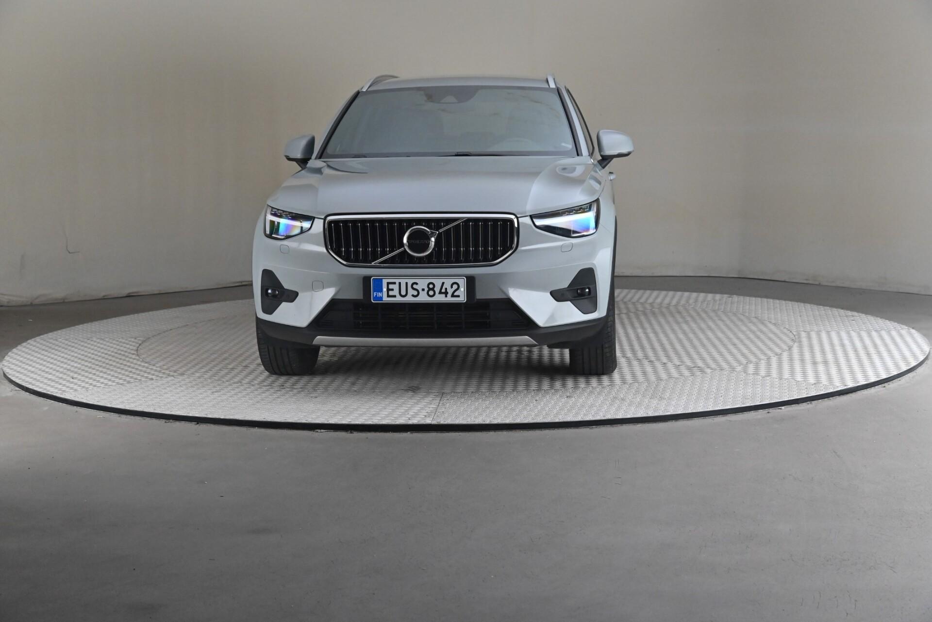 Volvo XC40 2023, kuva 3/31