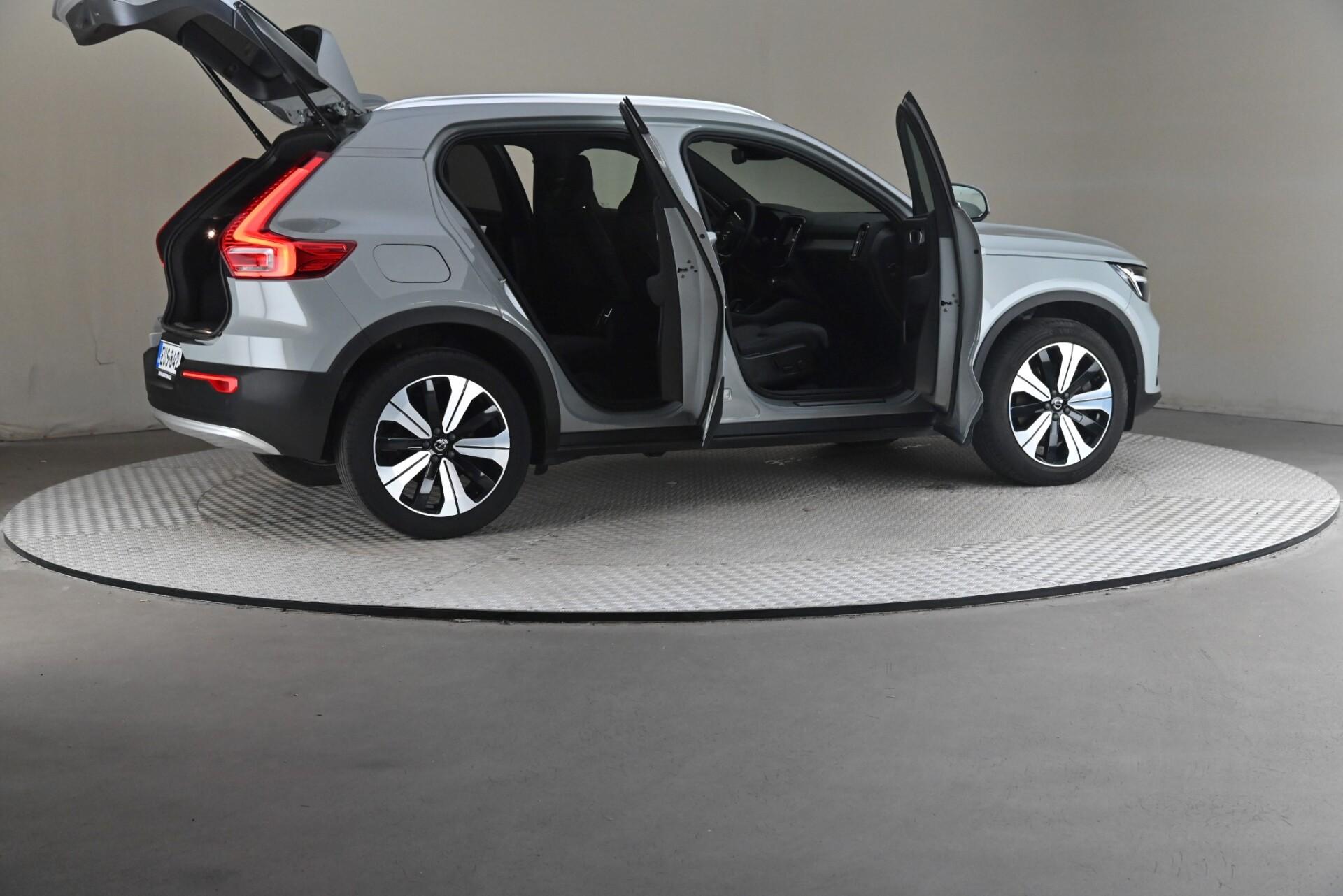 Volvo XC40 2023, kuva 6/31