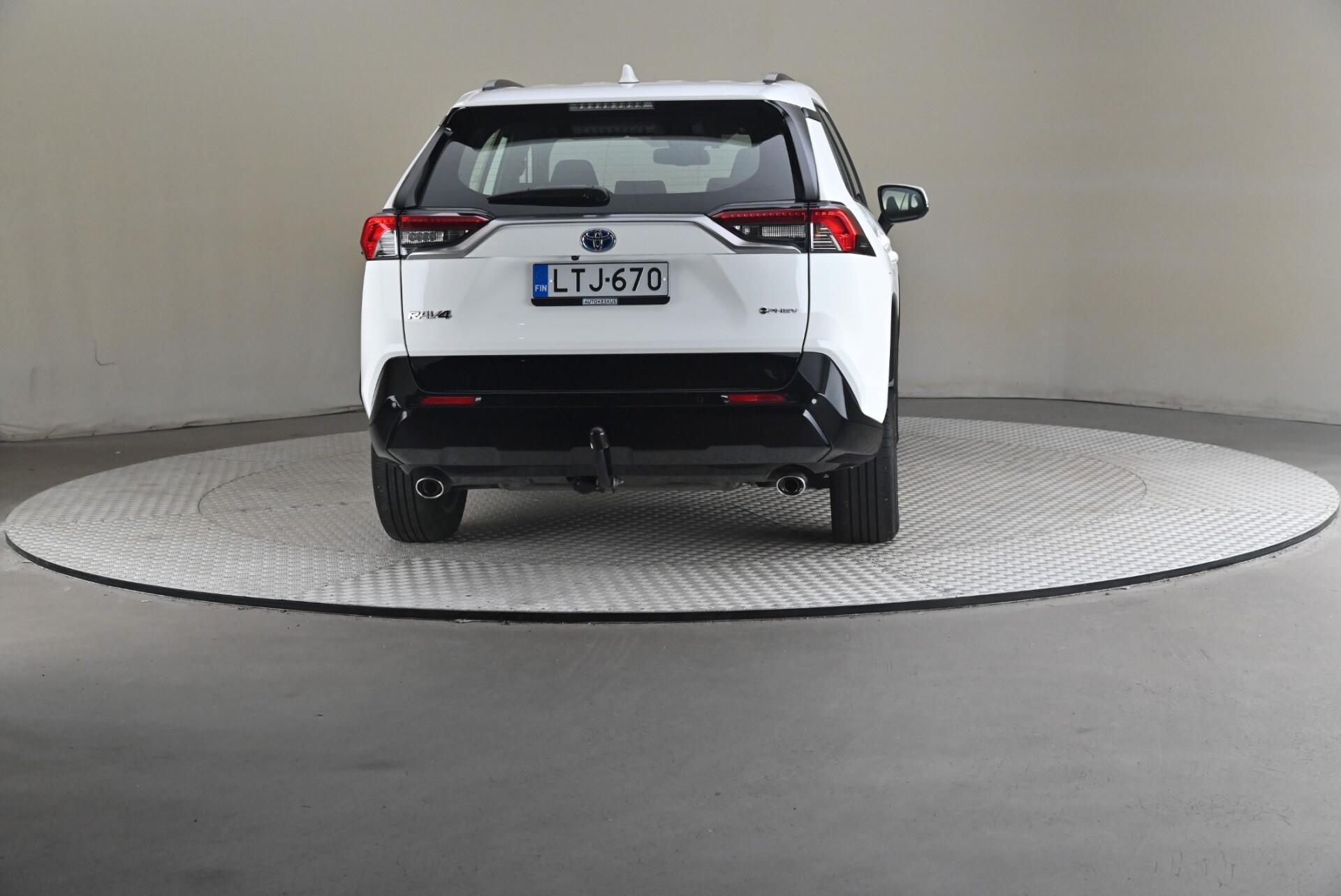 Toyota RAV4 Plug-In 2025, photo 5/32