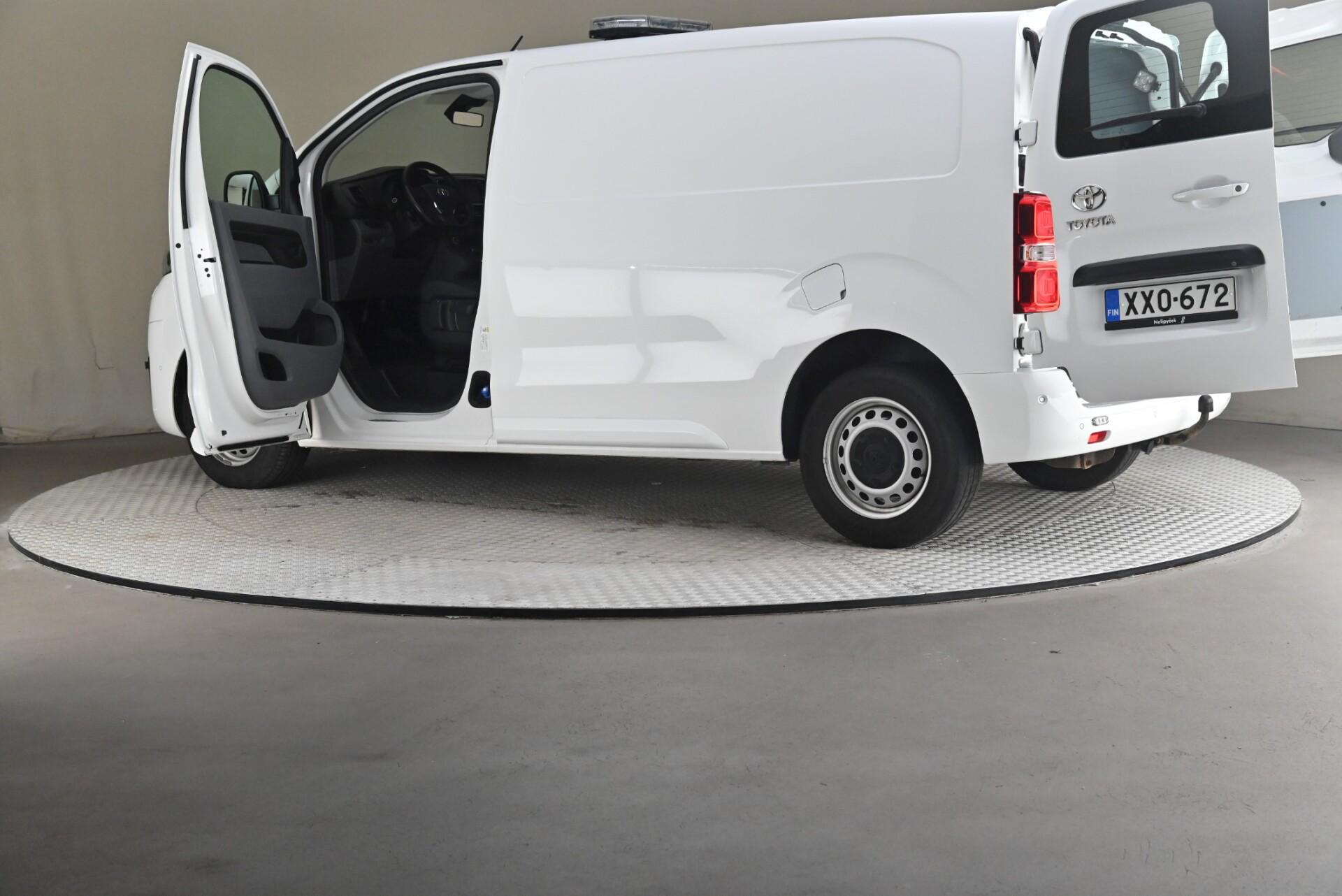 Toyota Proace L1 2,0 D 120 Automaatti 2021, photo 7/31