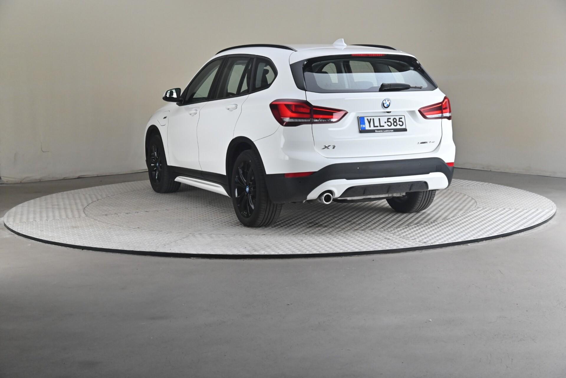 BMW X1 2022, photo 2/32