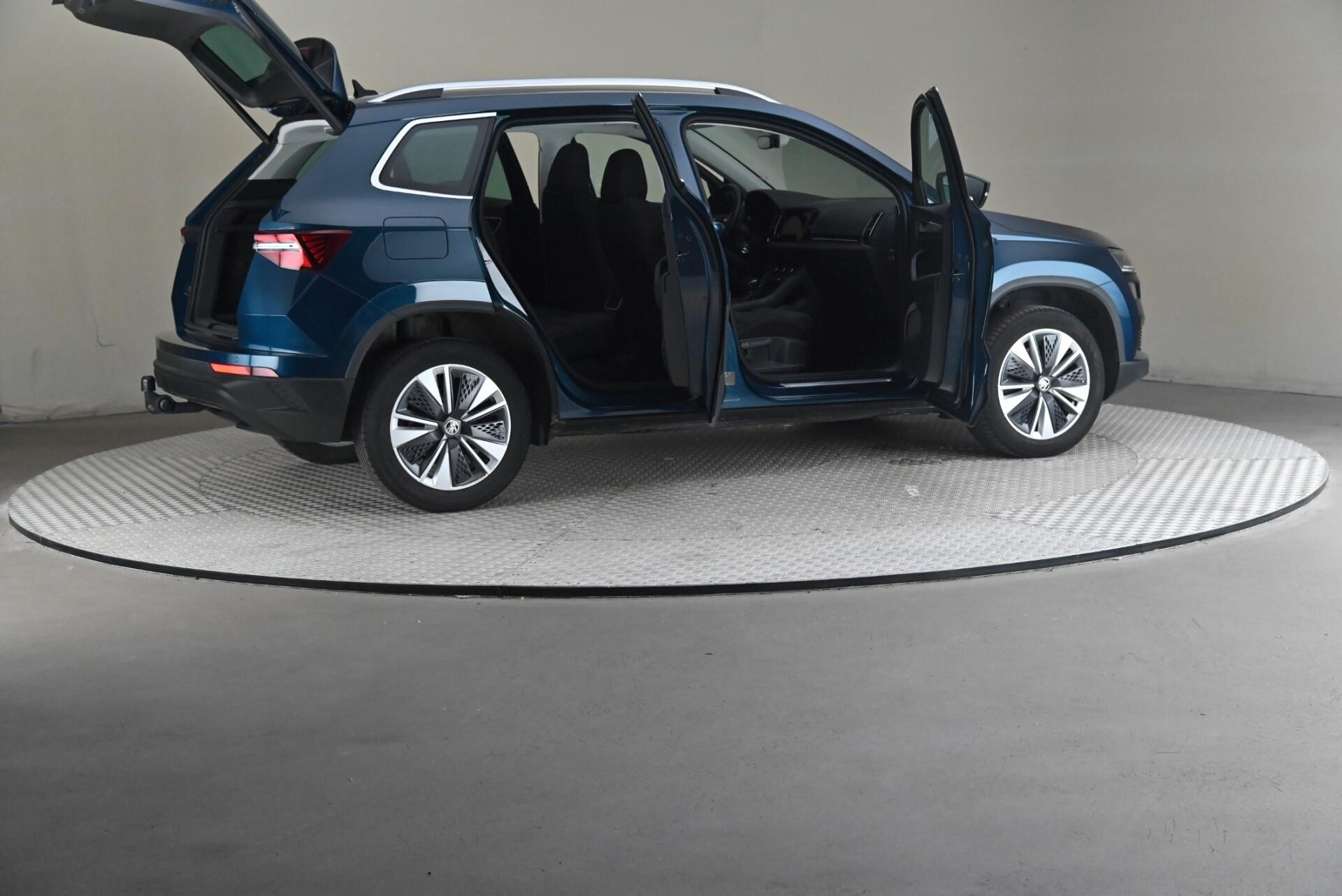 Skoda Karoq 1.5 TSI Style DSG Autom 2023, photo 6/31
