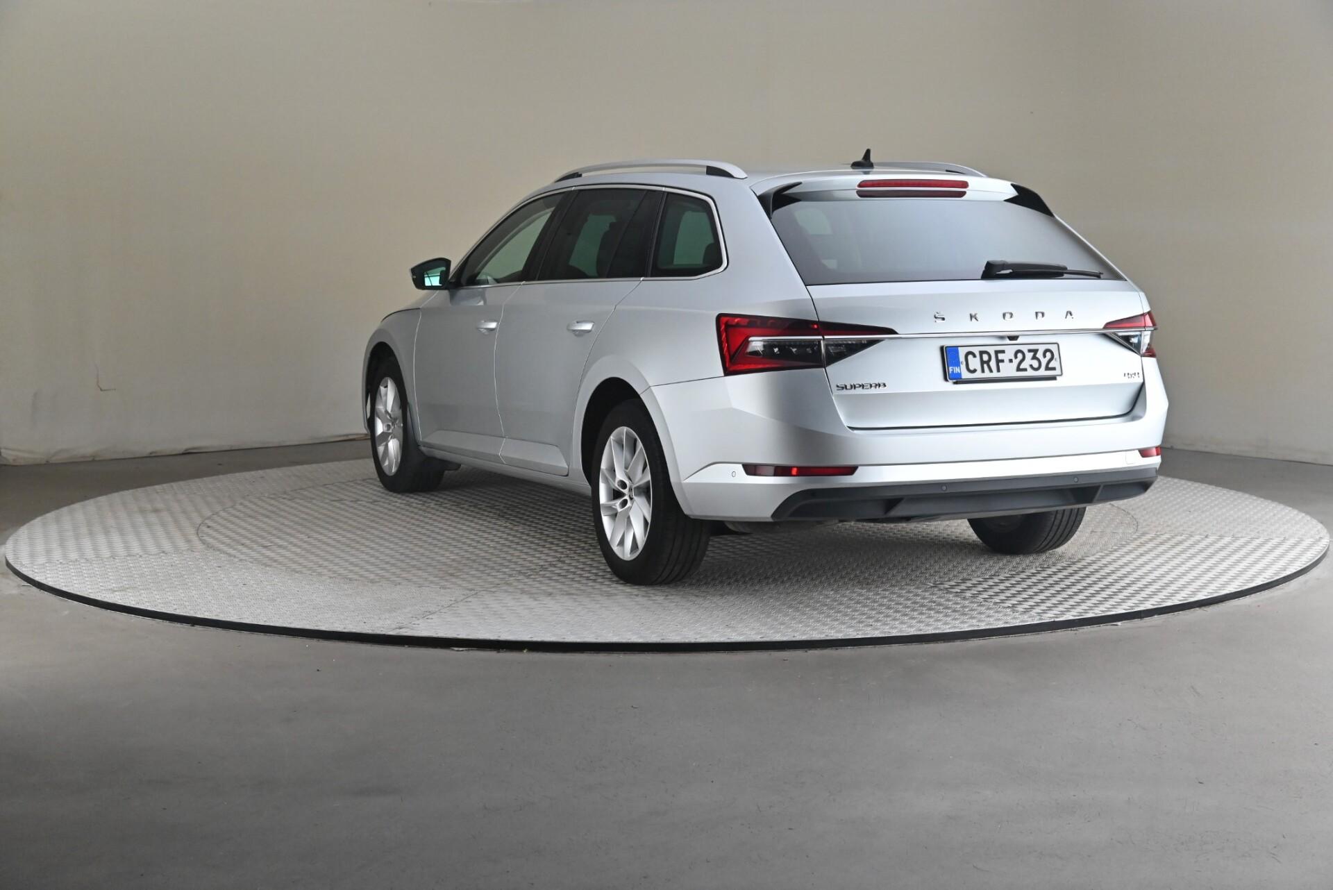 Skoda Superb 2022, kuva 2/34