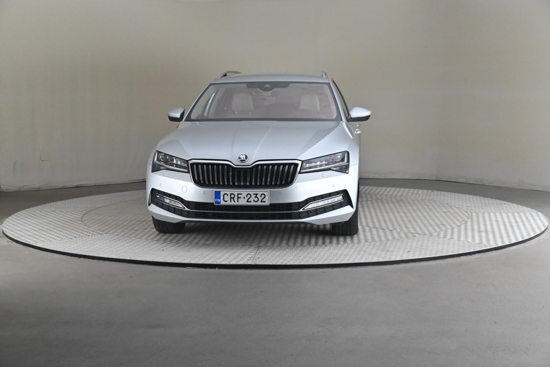 Skoda Superb 2022, kuva 3/34